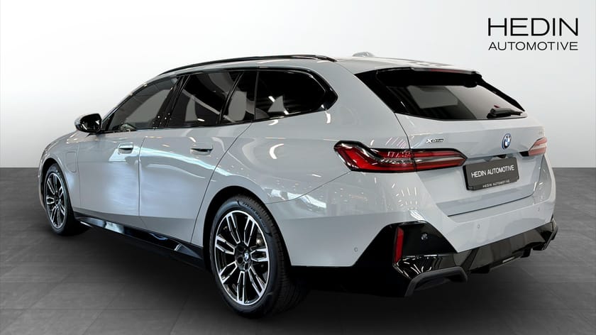 Bild 2 av BMW 530e xDrive Touring M Sport Pro Drag Rattvärme
