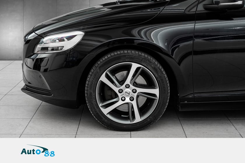Bilde 4 av Volvo V40 T3 Momentum m/automat