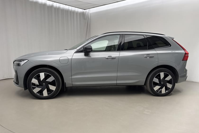 Bild 2 av Volvo XC60 T6 AWD Recharge (350hk) Plus Dark Edition