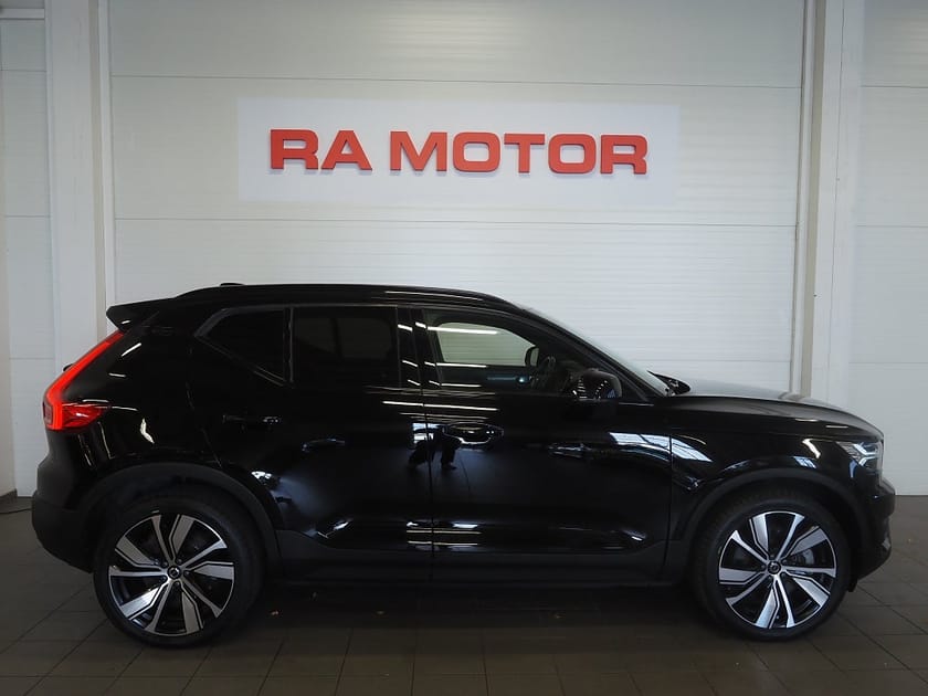 Bild 4 av Volvo XC40 Recharge P8 AWD 408hk Core | Kamera | Skinn |