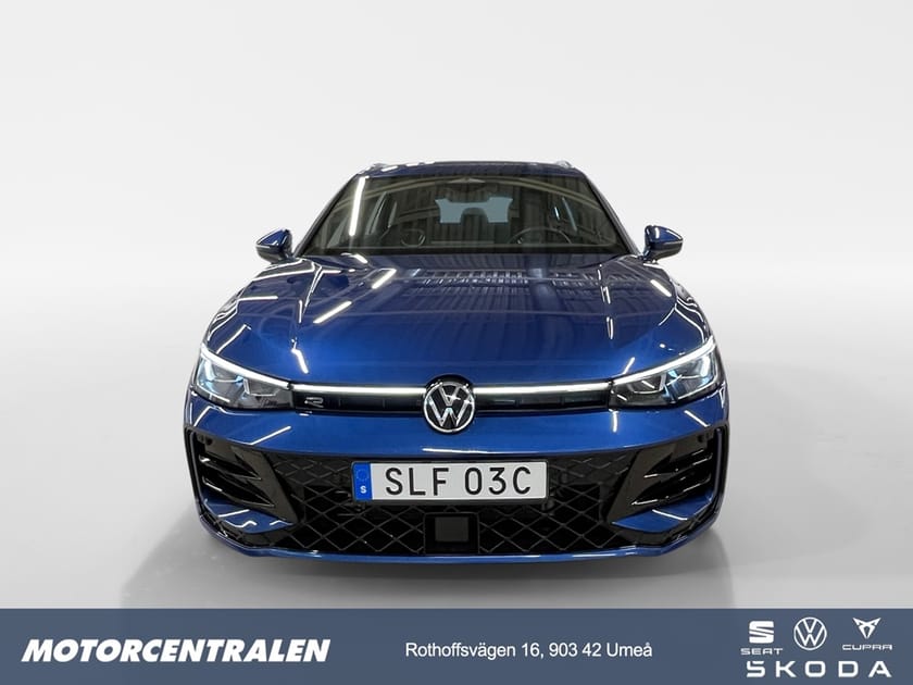 Bild 2 av Volkswagen Passat Variant eHybrid SC R-LINE 1.5TSI EHYBRID/Adaptivchassi/Ink.vinterh
