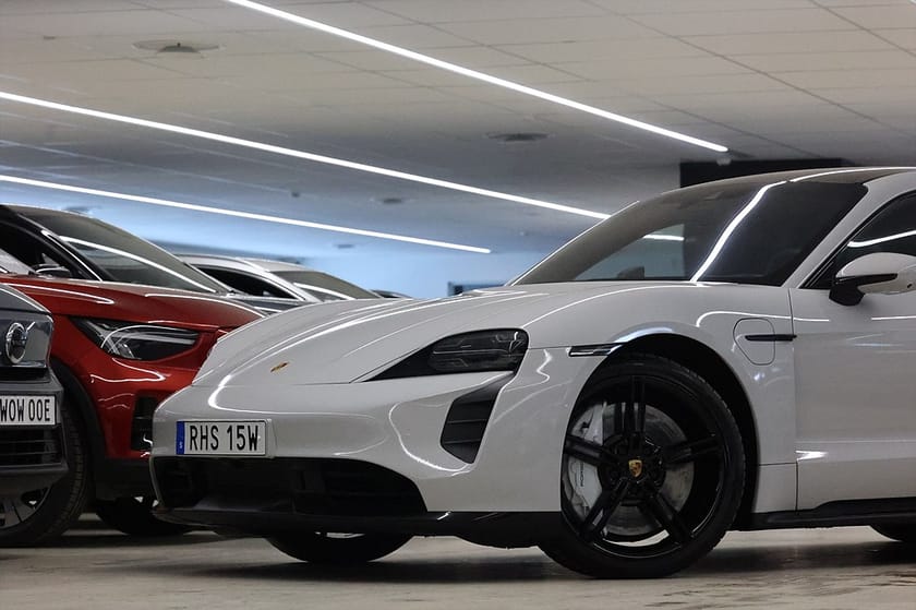 Bild 5 av Porsche Taycan Turbo 680hk SportDesign Sport 625hk Chrono Pano Bose