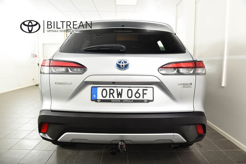 Bild 4 av Toyota Corolla Cross Hybrid AWD-i Elhybrid AWD Style Drag Backkamera