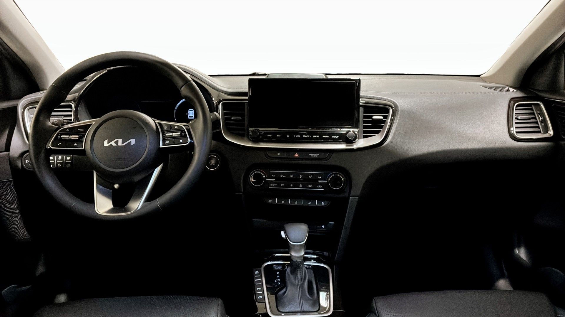 Kia Ceed Sportswagon Plug-in Hybrid 2024, photo 7/10