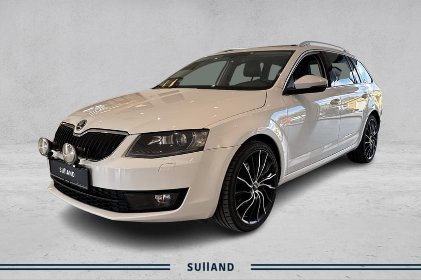 Bilde 1 av Škoda Octavia Stasjonsvogn 180hk TSI 4X4 DSG, Elegance, Soltak, Delskinn