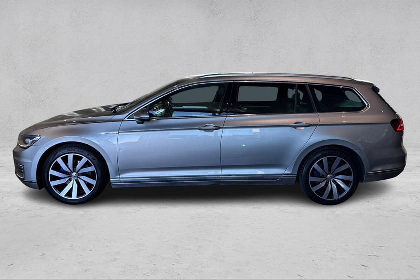 Bilde 2 av Volkswagen Passat Variant GTE | Hengerfeste | 360° kamera