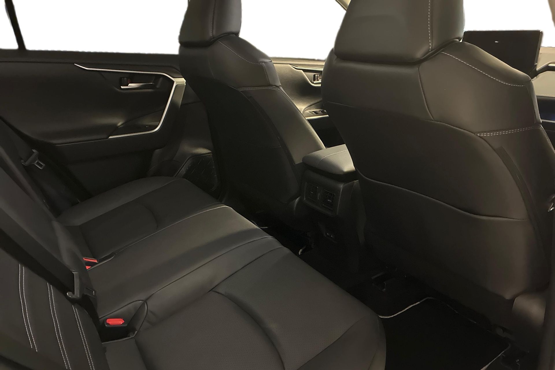 Toyota RAV4 Hybrid AWD-i 2025, photo 7/10