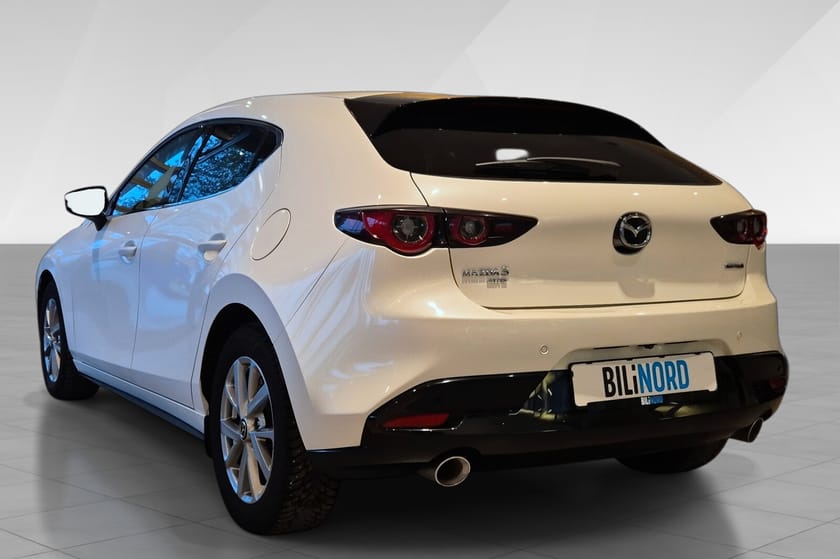 Bilde 4 av Mazda 3 Hatchback 2,0 186hk MHybrid AWD Cosmo 360, HeadUp, Bose+++