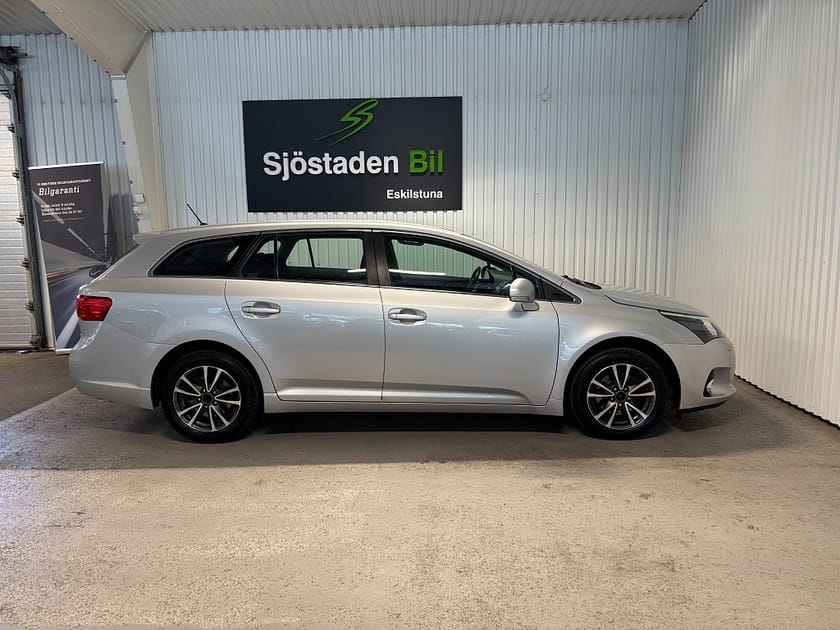 Bild 5 av Toyota Avensis Kombi 1.8 Valvematic Multidrive S Kamera/Drag/Bluetooth