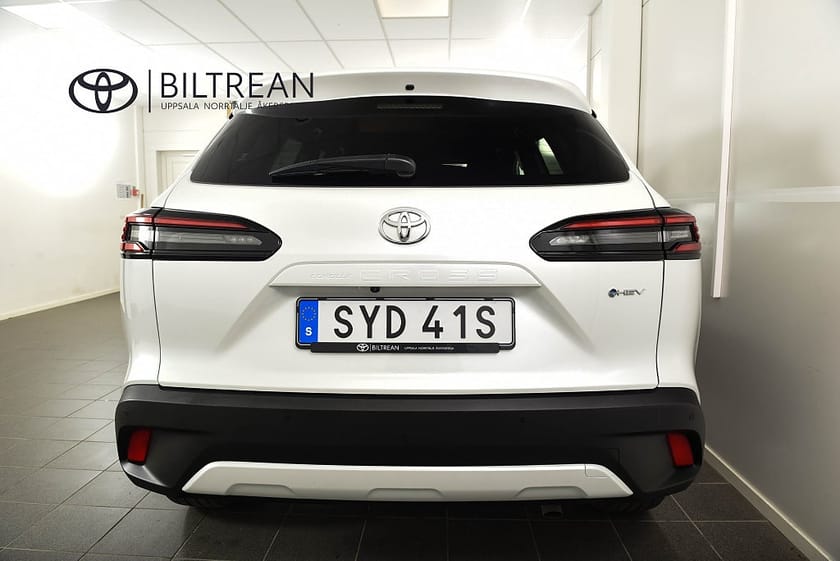 Bild 4 av Toyota Corolla Cross Hybrid 1,8 Elhybrid Style Säkerhetspaket Backkamera MOMS
