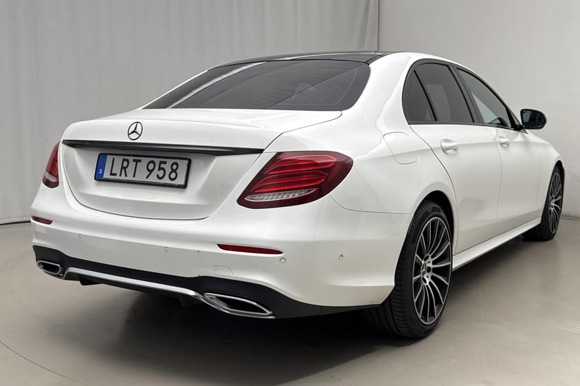 Bild 3 av Mercedes-Benz E 220 d 4MATIC Sedan 194hk AMG 360 Panorama