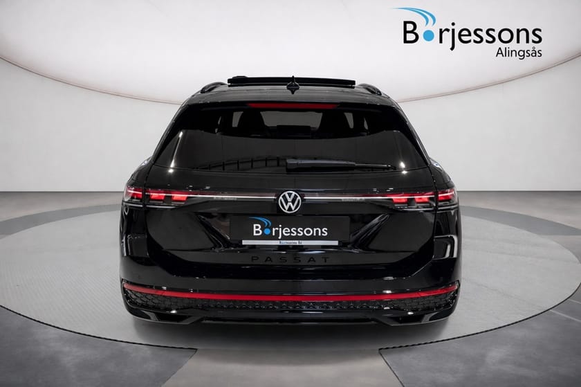 Bild 5 av Volkswagen Passat Variant eHybrid R-Line 272hk *OMGÅENDE LEVERANS*