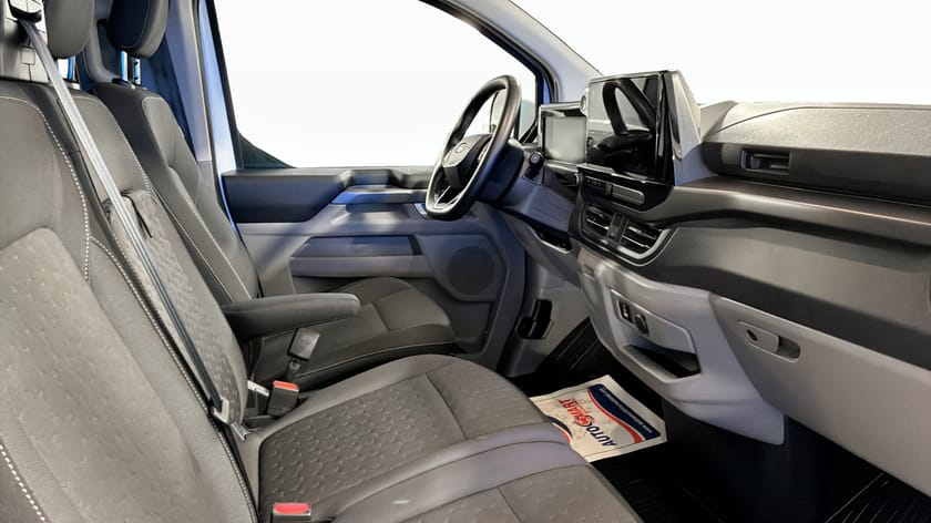 Bild 3 av Ford Tourneo Custom 320 Titanium 320L 2.0 EcoBlue 170hk Automat 9-Sits