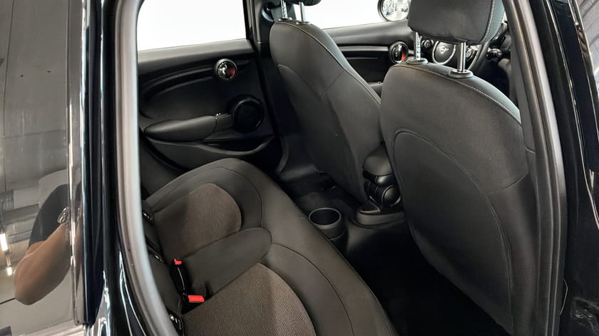 Bild 5 av MINI Cooper 5-Dörrars Automat DCT Pepper II