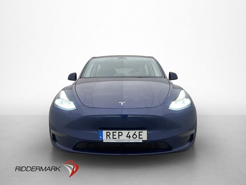 Bild 3 av Tesla Model Y Long Range AWD AP Pano Drag En-Brukare MOMS