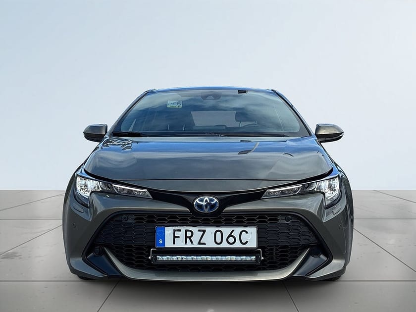 Bild 2 av Toyota Corolla Hybrid e-CVT Låg Skatt/Adaptiv Fart/MoK/Kamera/SoV-Däck