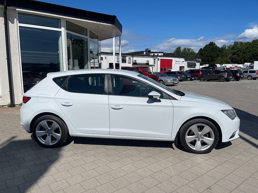 Bild 4 av SEAT Leon 1.2 TSI Style 105 hk Årsskatt 426 kr
