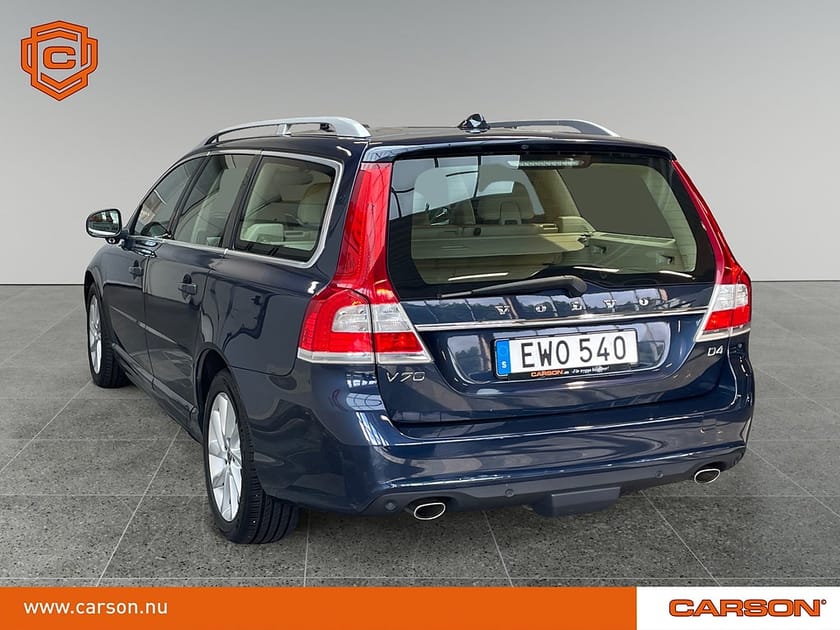 Bild 4 av Volvo V70 D4 Inscription Summum Glastak Värmare Drag Läder BLIS
