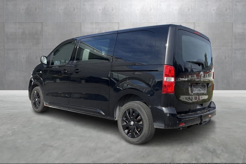 Bilde 2 av Toyota Proace Comfort I Medium I Black Pack I Tilhengerfeste