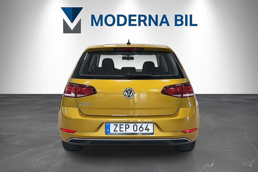 Bild 5 av Volkswagen Golf 1.0 TSI 110hk Base CarPlay Adaptiv fart Kamrem bytt