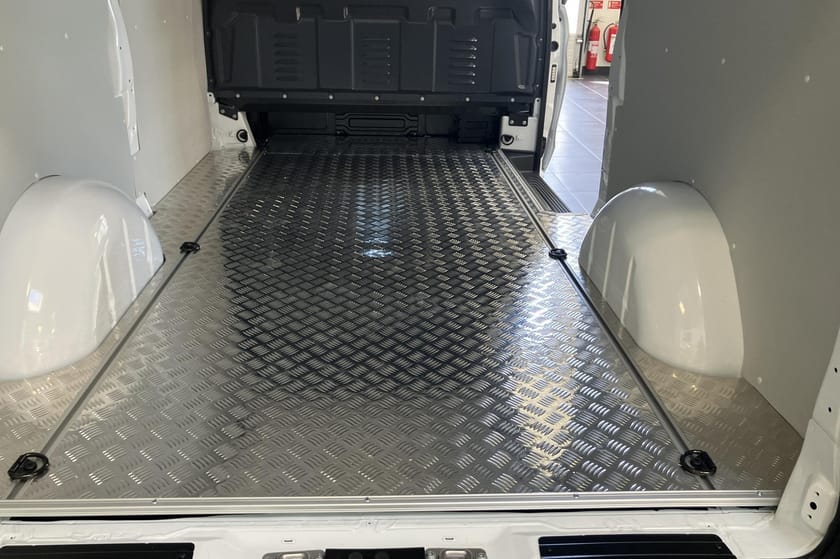 Bild 4 av Mercedes-Benz eVito 129 skåp ex.lång