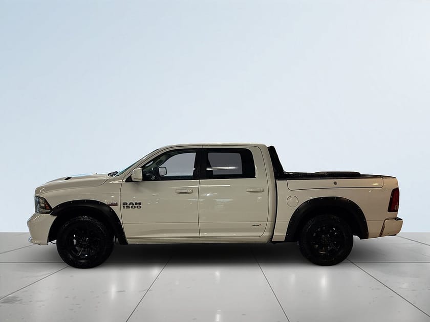 Bild 4 av RAM 1500 Crew Cab Dodge 5.7 V8 HEMI 4x4 Drag Mvärme Bkamamera Navi S&V