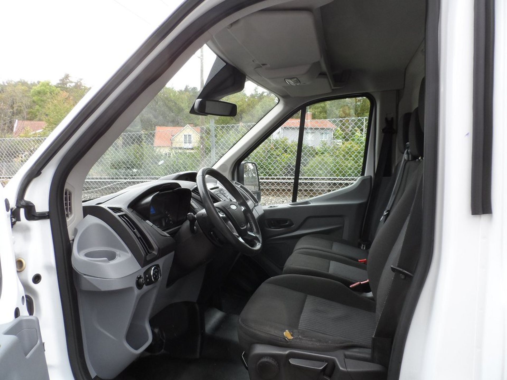 Ford Transit 350 2.2 TDCi 2014, bild 6/21