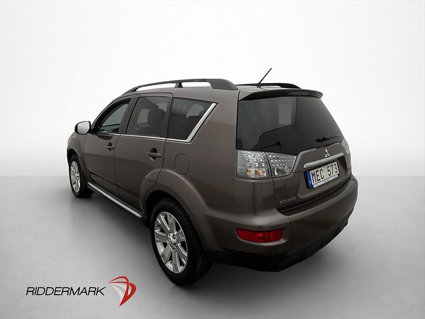 Bild 5 av Mitsubishi Outlander 2.2 Di-D AWD Business 7-Sits 1-Brukare