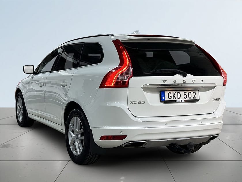 Bild 5 av Volvo XC60 D4 AWD Classic Momentum Drag Psens Rattvärme Pvärm SoV