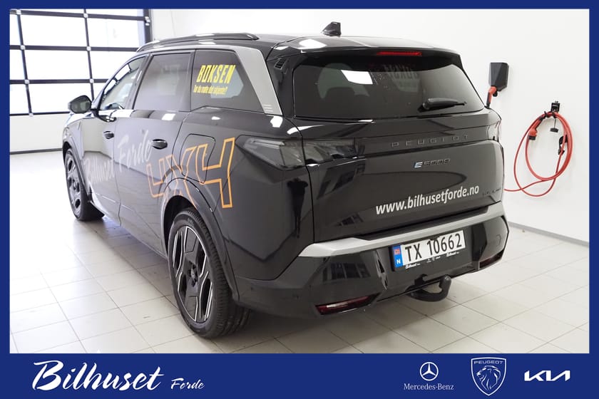 Bilde 2 av Peugeot E-5008 Dual Motor GT+ 325HK 4x4 / NORSK DEMO /ACC/360/Krok