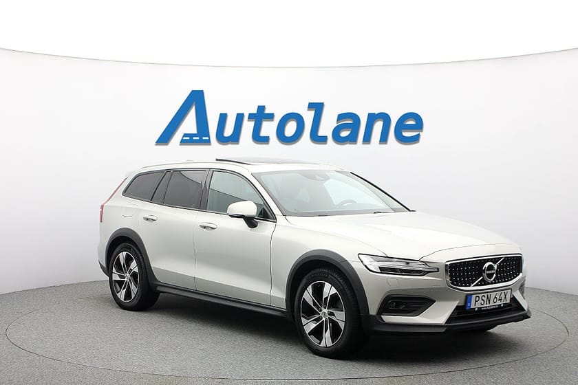 Bild 1 av Volvo V60 Cross Country D4 AWD Panorama, Drag, Carplay 190hk, Värmare