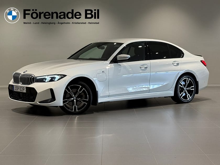 Bild 1 av BMW 330e xDrive Sedan M Sport Drag Adaptiv Farth. Rattv 18" HiFi