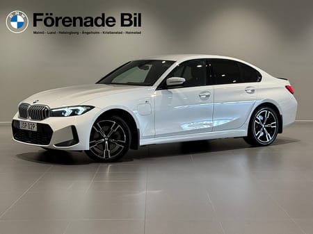BMW 330e xDrive Sedan M Sport Drag Adaptiv Farth. Rattv 18" HiFi