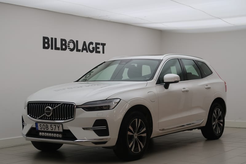Volvo XC60 Recharge T6 Core Edition/Pano