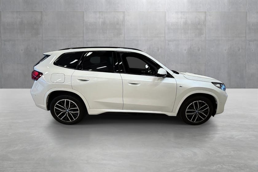 Bilde 2 av BMW iX1 xDrive30
