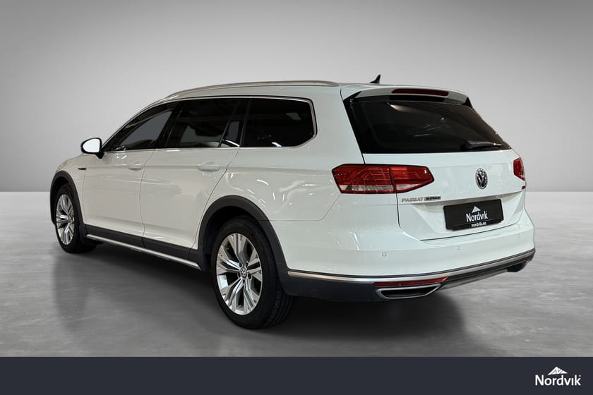 Bilde 5 av Volkswagen Passat Alltrack 190 hk diesel/Automat/4x4/Dieselvarmer/Krok/ACC/Skinn