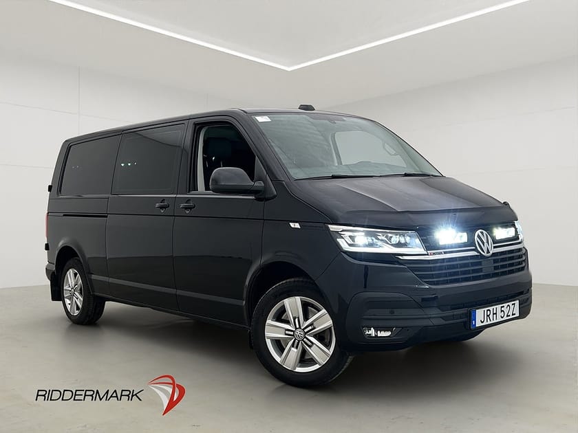 Bild 1 av Volkswagen Transporter Kombi L2 4M Cockpit Värm El-Dörr Moms
