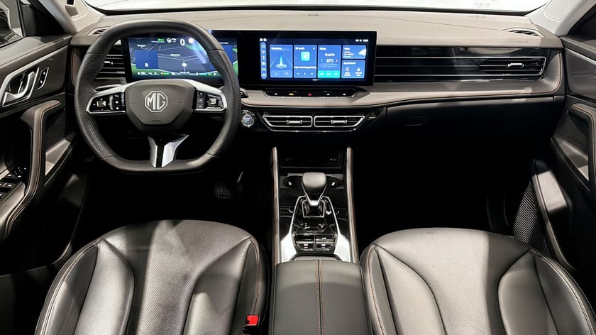 Bild 5 av MG HS PHEV Luxury Plug-In Hybrid 307hk Demobil