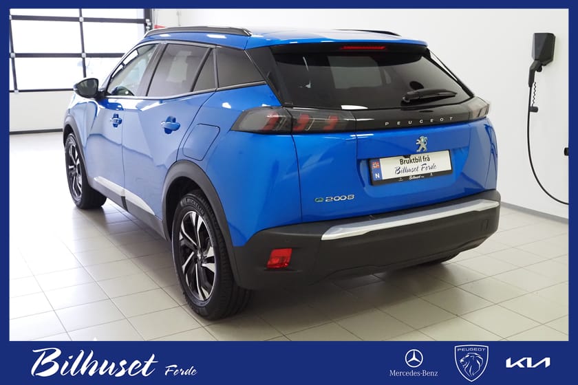 Bilde 2 av Peugeot e-2008 Allure 136hk / LAV KM!
