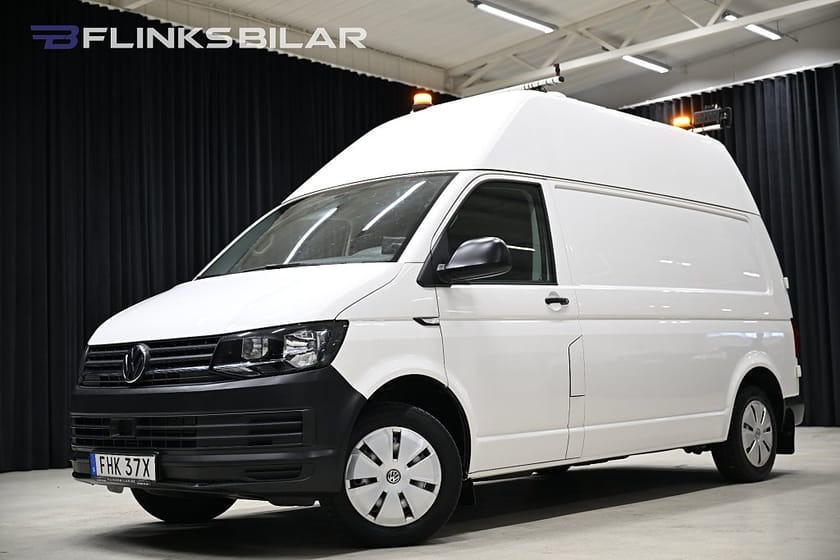 Bild 1 av Volkswagen Transporter 150HK L2 Högtak|Servicebil|Inredd|Uppvärmt-skåp|SeUtr!!