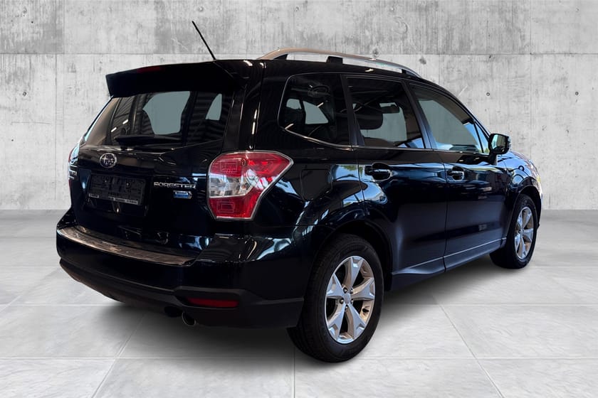 Bilde 5 av Subaru Forester 4WD/Soltak/Keyless/R.kam/El.bakluke/Skinn/EU 10.27++