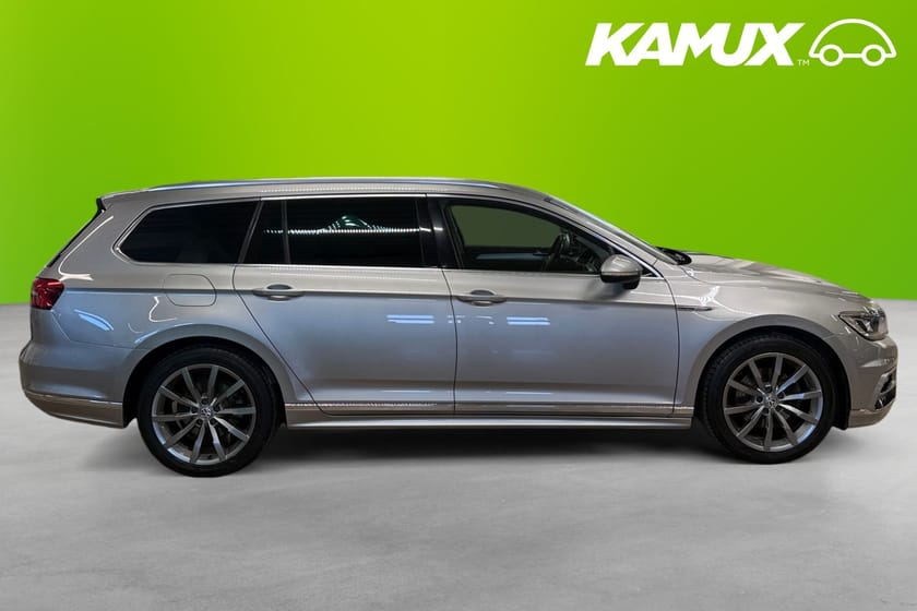 Bild 2 av Volkswagen Passat Sportscombi 4M 190hk R-Line  Värmare Cockpit Skinn Drag