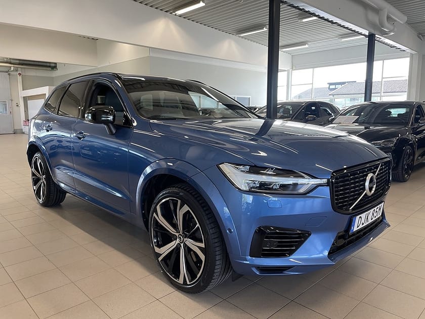 Bild 1 av Volvo XC60 Recharge T6 340HK R-Design Pano / H&K / Drag