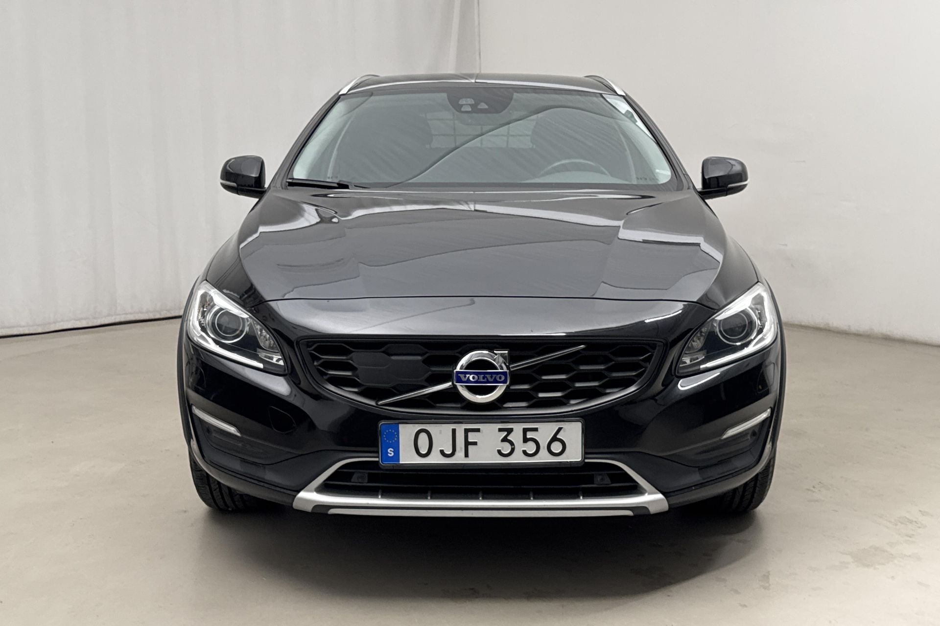 Volvo V60 Cross Country D4 AWD 2017, bild 5/10