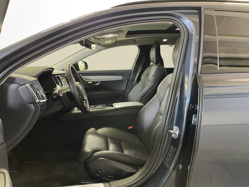 Bild 11 av 14 – Volvo V90 T6 Plus Dark Nordic Edition Plus Nordic Edition