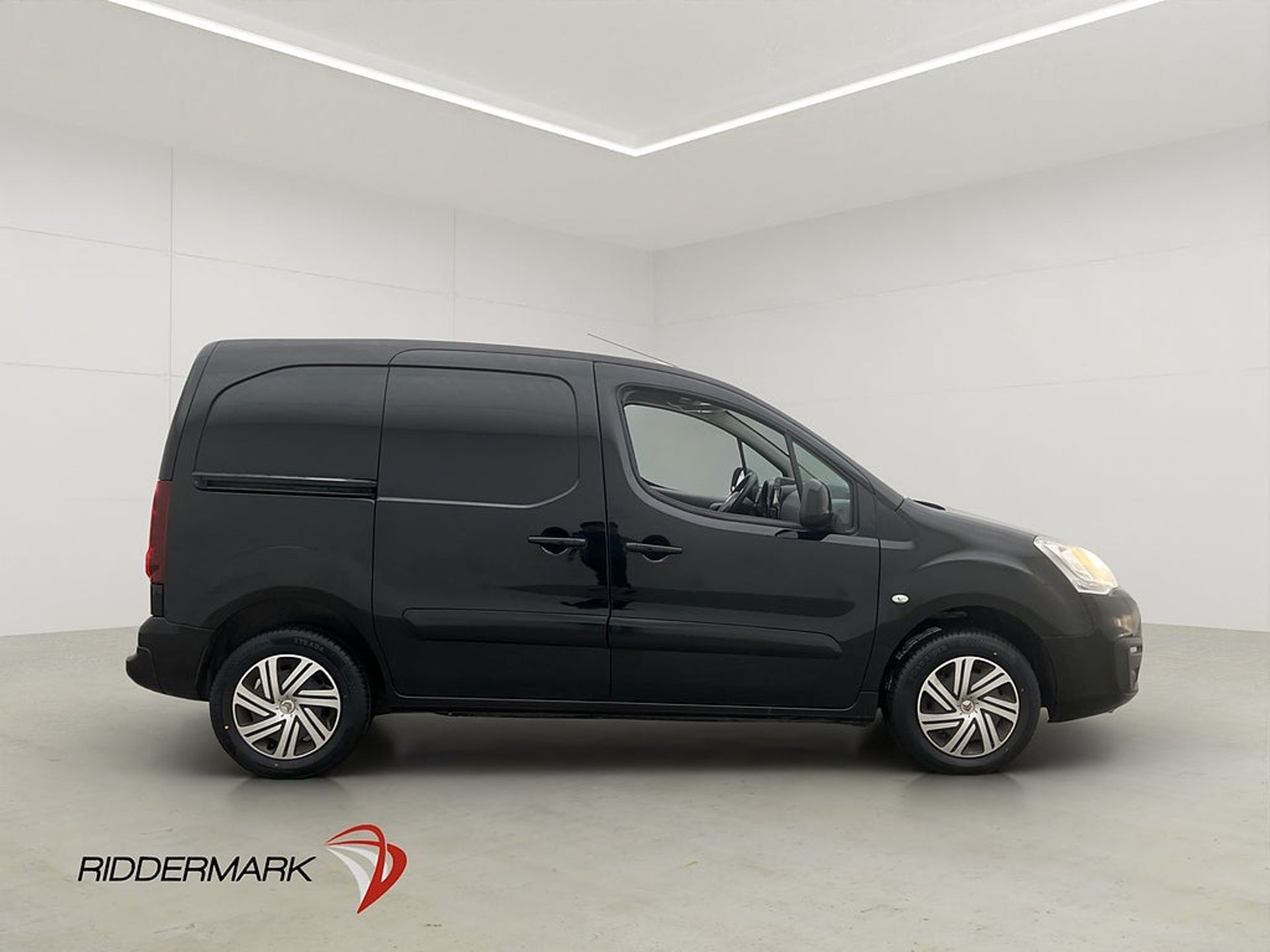Citroen Berlingo 2017, kuva 2/10