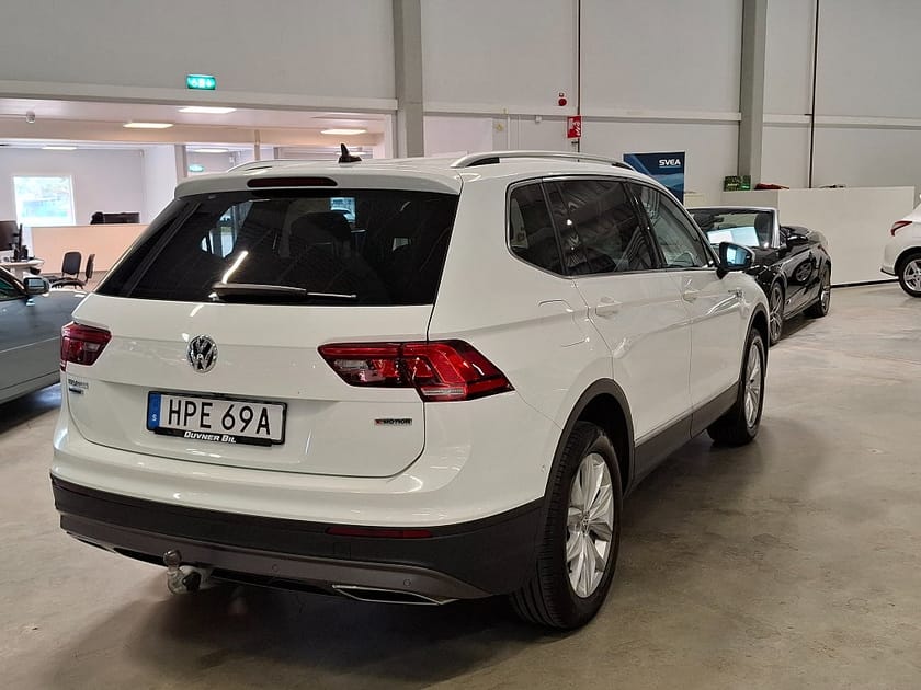 Bild 2 av Volkswagen Tiguan Allspace 7-sätes 2.0 TSI Aut 4Motion 7-sits | Executive | Drag | Värmare