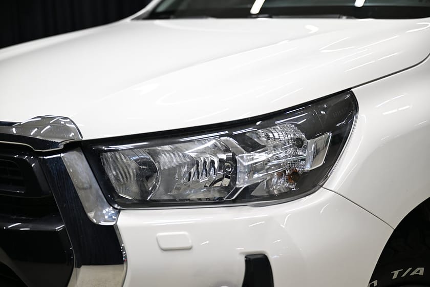 Bild 3 av Toyota Hilux Dubbelhytt 2.4 AWD 150HK Automat|Dubbelhytt|Kåpa|Drag|Värmare|Moms