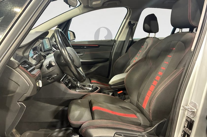 Bild 3 av BMW 2 Series Active/Gran Tourer/Gran Coupé 218d Gran Tourer 150 HK AUT SPORT LINE 7-SITS DRAG PDC