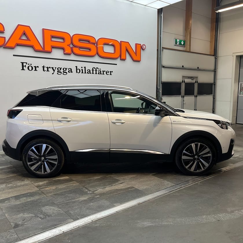 Bild 3 av Peugeot 3008 GT HYBRID4 GT+ HYBRID 4WD 300hk Navi Carplay Backkamera